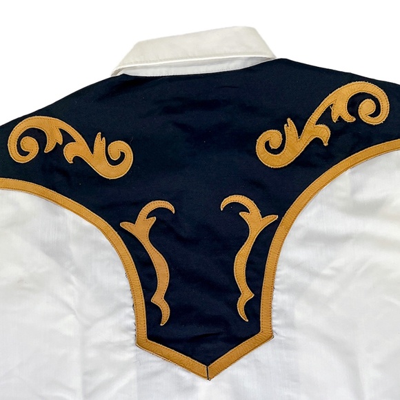 Espuela de Oro Vintage White & Black Western Shirt with Leather Trim - Picture 5 of 6